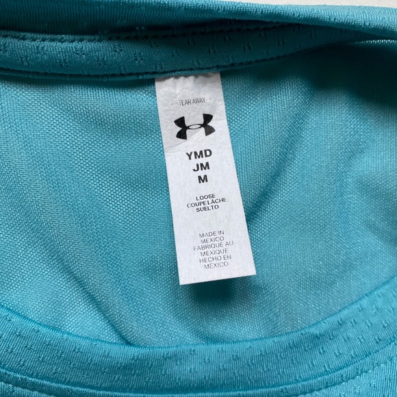 Under Armour Shirt - Picture 3 of 5